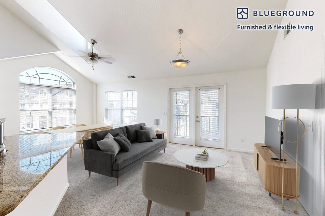 Foto principal - 998 Stewart Ave