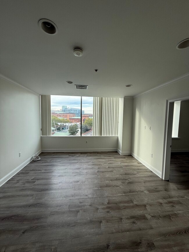Unit 5 Living Room - 70 Kennedy Plz