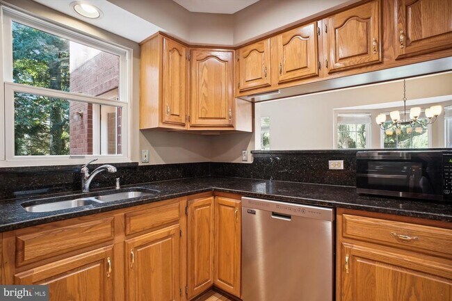 Building Photo - 1399 Park Garden Ln