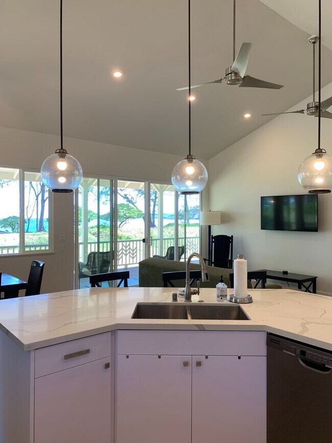 Foto del edificio - New Construction 3 Bedroom 2.5 Bathroom Home In Haena - Gorgeous Ocean View!!