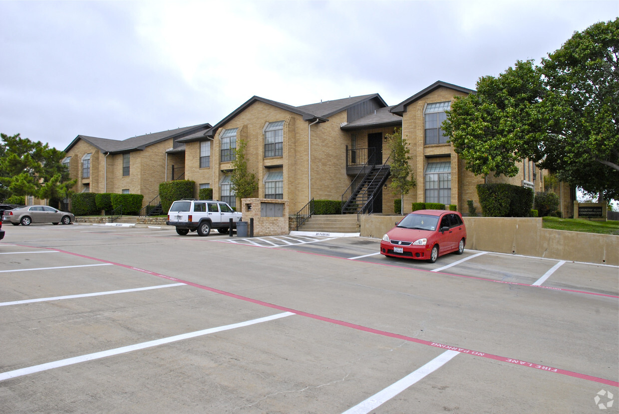 Country Club Condos Garland Tx