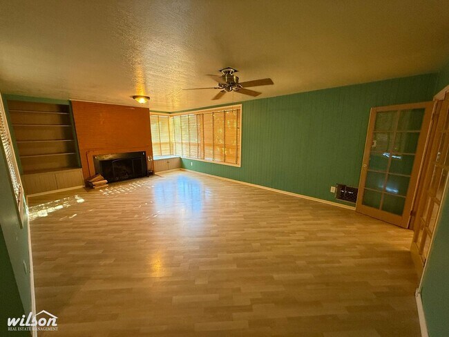 Foto del edificio - Beautiful 3bd/2ba Single Family Home near ...