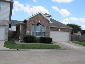 Building Photo - 13514 Villa Arbor Dr