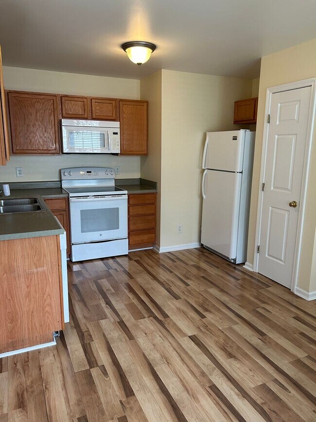 Foto del edificio - Three bedroom, 2 bath house in Elon