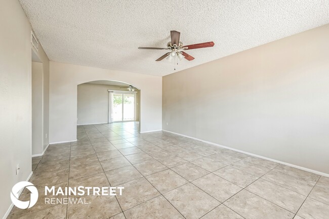 Building Photo - 9022 N 63rd Dr