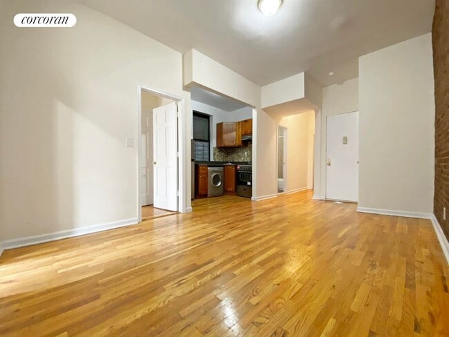 Building Photo - 454 W 57th St