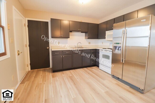 Foto del edificio - 608 W Dennis St