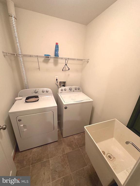 Foto del edificio - 2100 Abbottsbury Way