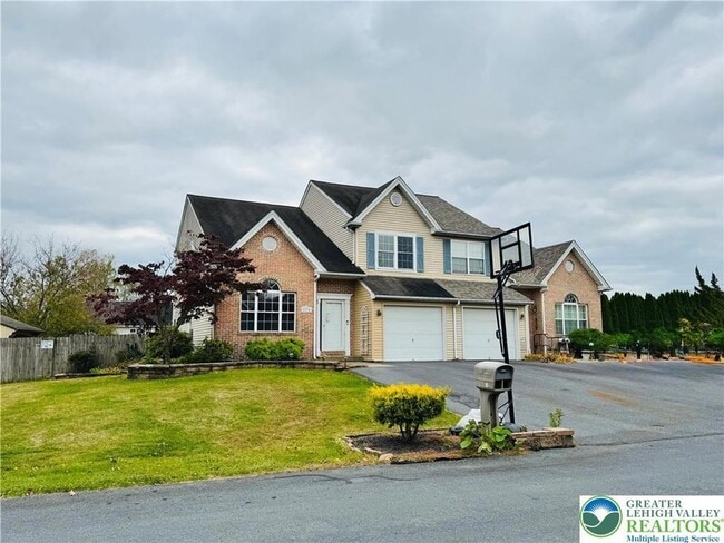 Foto del edificio - 2274 Briarwood Dr