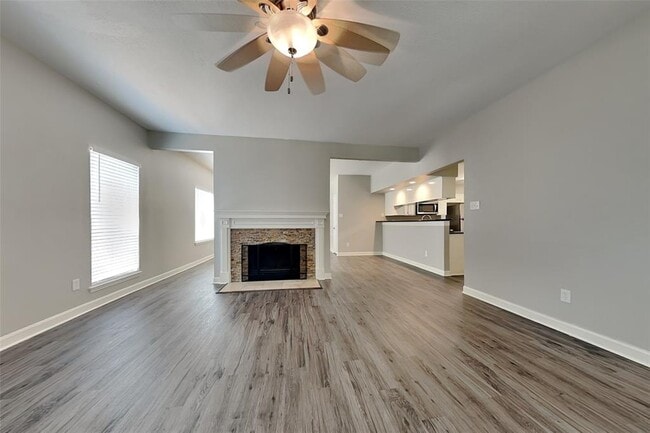 Building Photo - 48 N High Oaks Cir