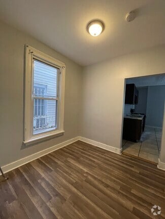 Building Photo - 183 Summer Ave
