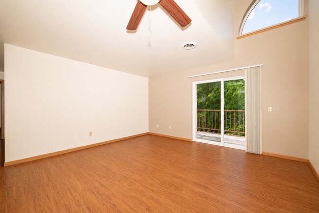 Building Photo - Timber Bluff