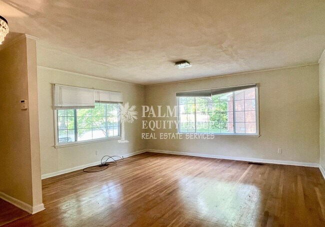 Foto del edificio - 2409 W Cornwallis Dr