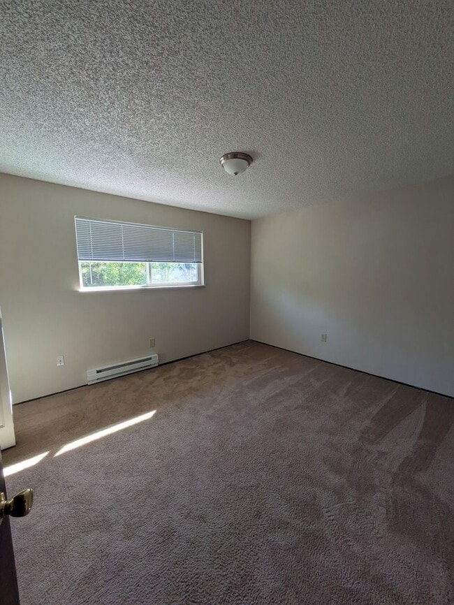 Interior Photo - Kingston Manor