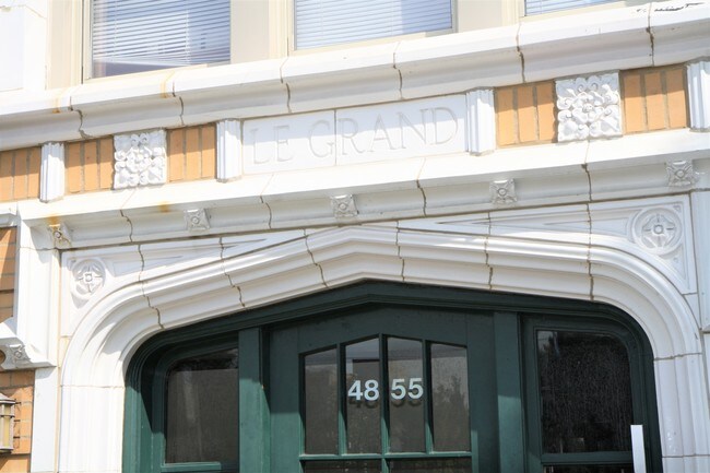 Foto del edificio - 4855 N Kimball Ave