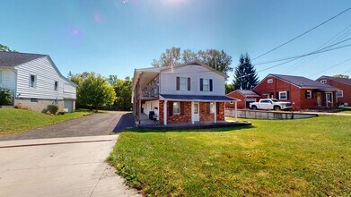 Building Photo - 260 Reform St