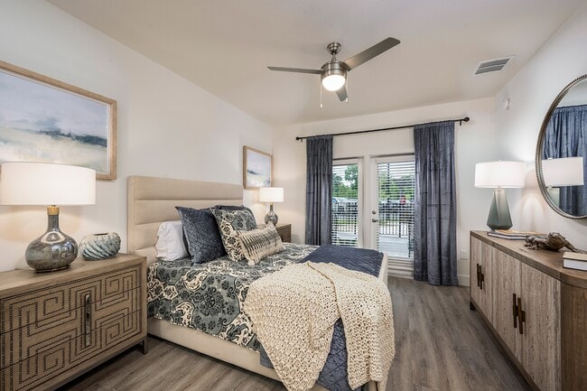 Building Photo - Element Apartments at Celebration Pointe