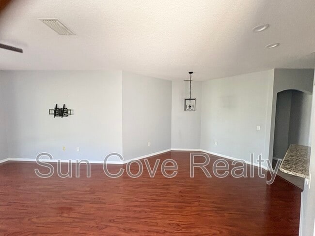 Building Photo - 34801 Double Eagle Ct