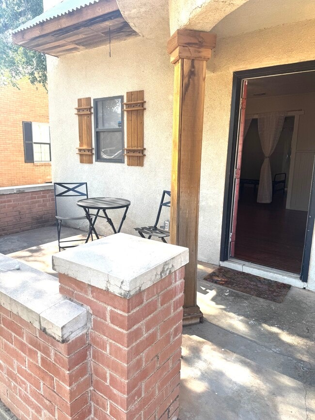 Building Photo - 2304 14th St