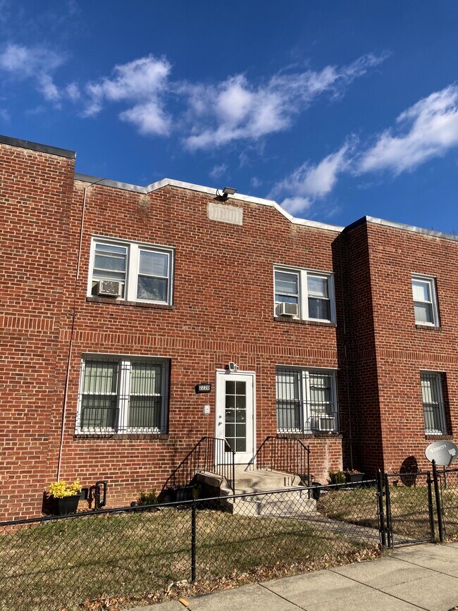 Four unit building. - 2220 Q St SE