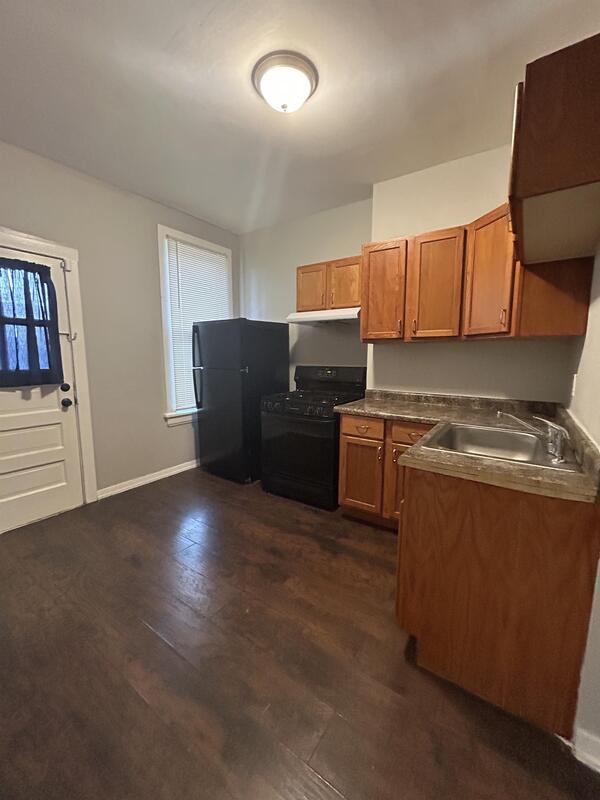 Foto del edificio - 11335 S Langley Ave