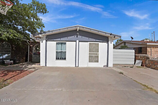 Foto del edificio - 5536 Longview Dr