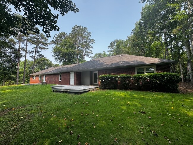 Building Photo - 1088 Pierce Rd