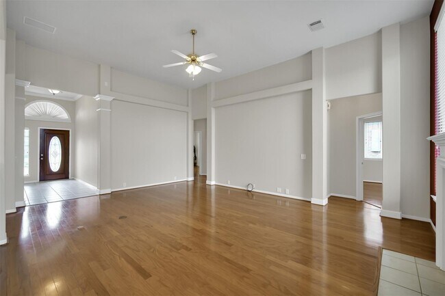 Foto del edificio - 19118 High Canyon Ln