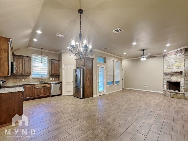 Foto del edificio - 2612 Creek Dr