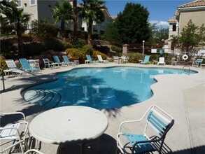 Building Photo - 5855 Valley Dr