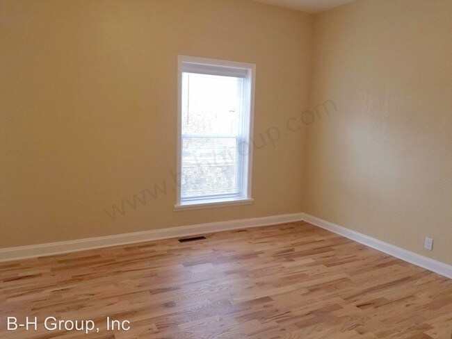Building Photo - 5714 7th Ave