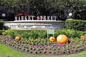 Building Photo - 1903 Foxtail Pl