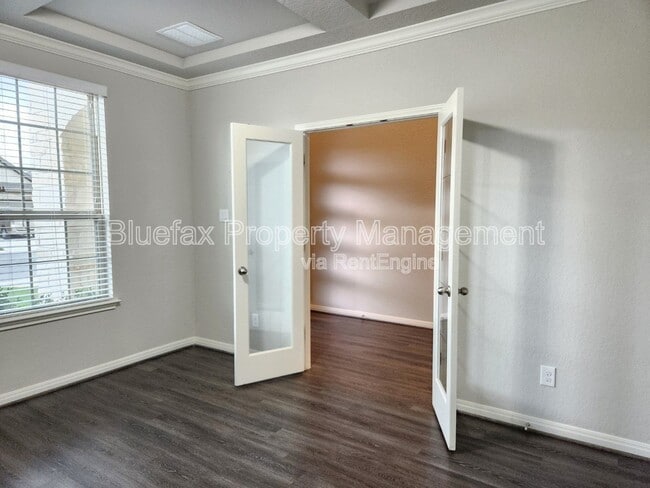Building Photo - 13840 Tribeca
