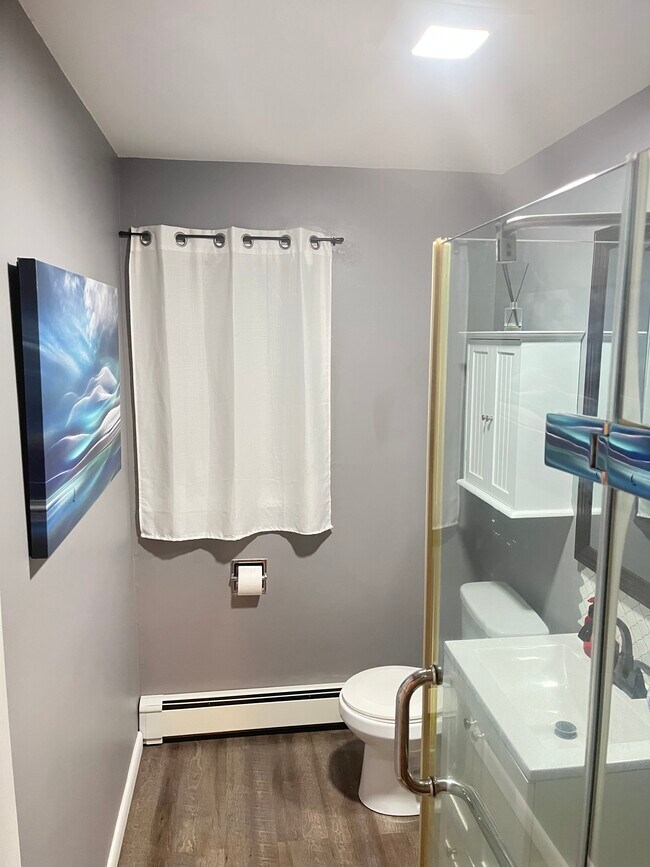 Baño 1 - 596 Dell Rd