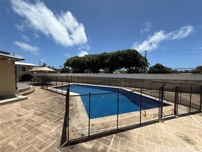 Building Photo - 1206 Laukahi St