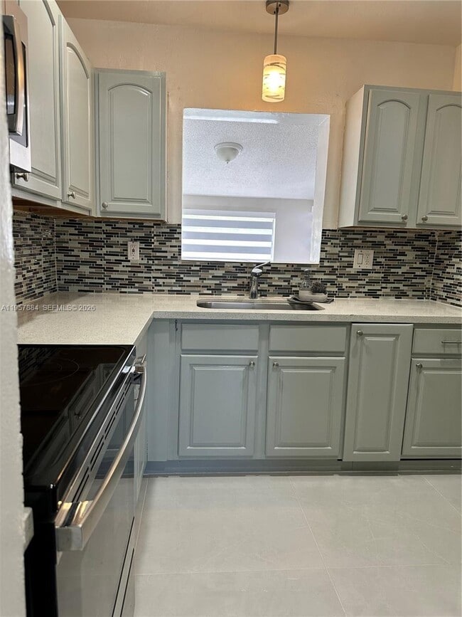 Foto del edificio - 9450 SW 181st Terrace