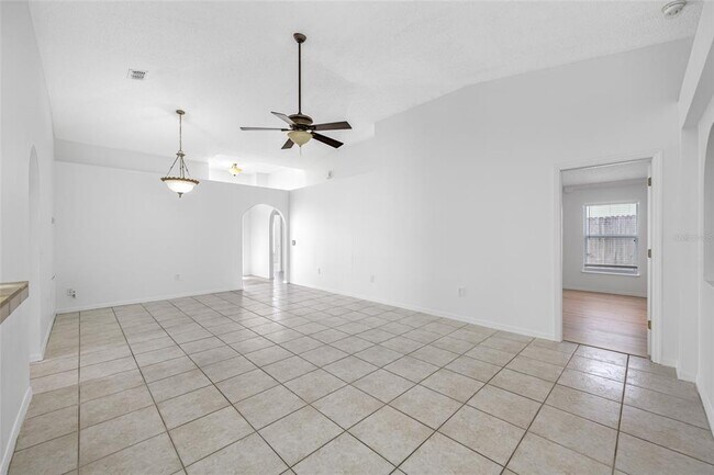 Building Photo - 31701 Shin Ct