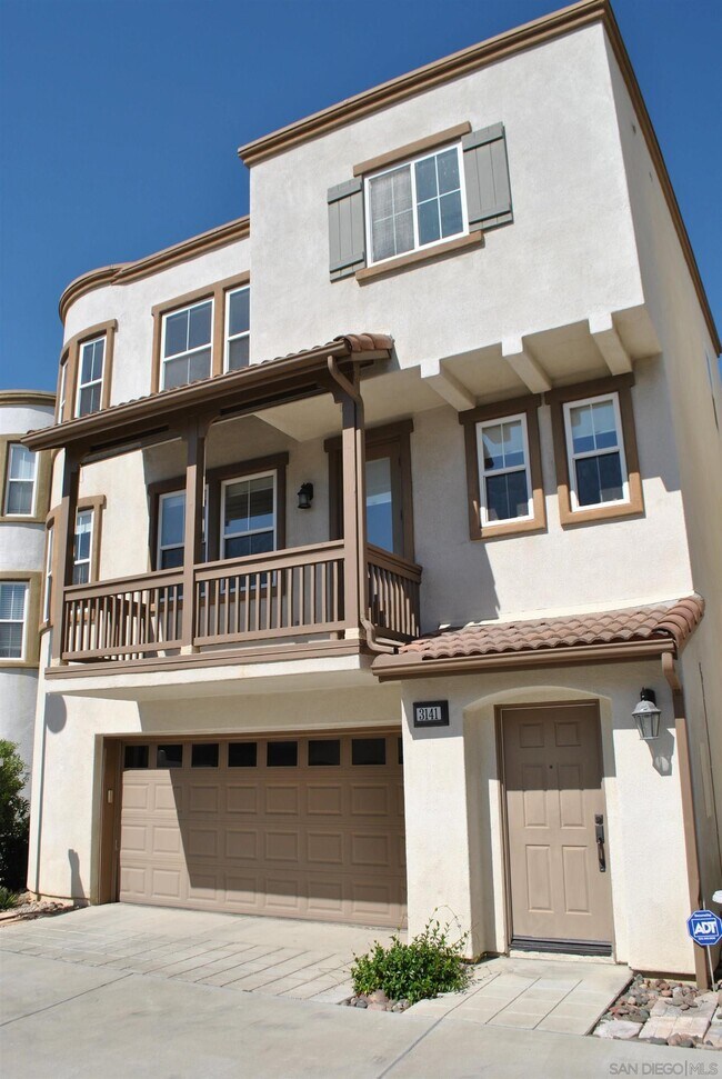 Foto del edificio - 3141 Harbor Ridge Ln