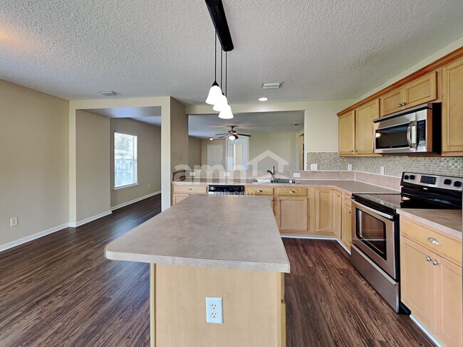 Foto del edificio - 76251 Long Pond Loop