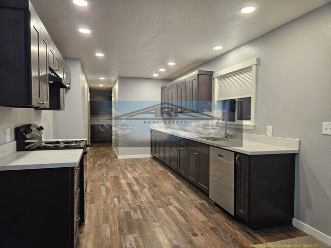 Foto del edificio - 53311 W Lane Rd