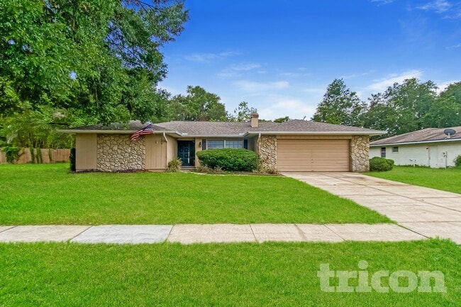 Building Photo - 1548 Silver Fox Cir