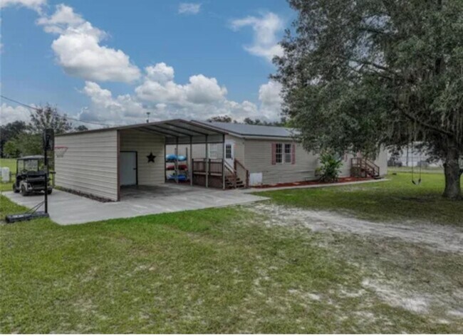 Building Photo - Beautiful home on 2.5 acres