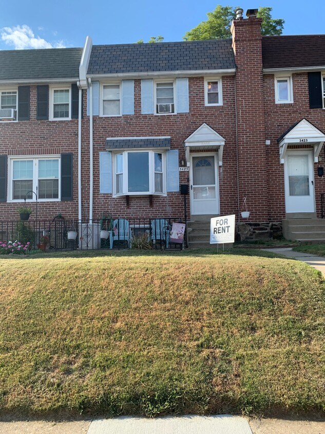 Primary Photo - 3425 Verner St