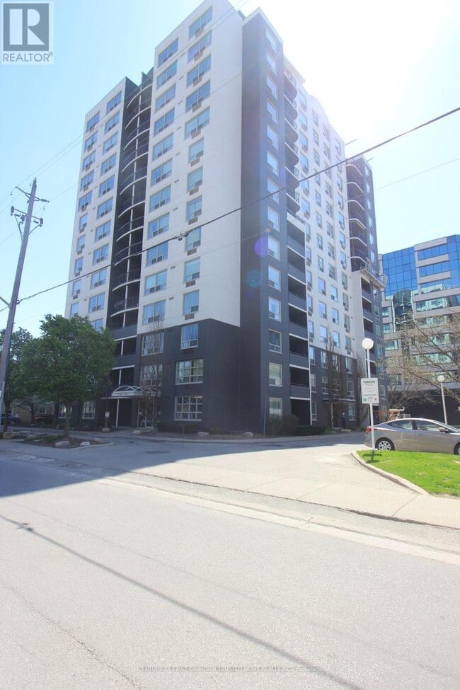 Building Photo - 155 Kent St