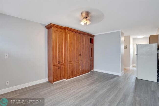 Foto del edificio - 4228 N Ocean Blvd