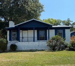 Building Photo - 405 Nevada St