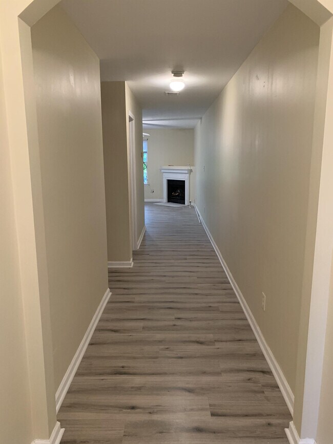 Foto del edificio - 5185 Hanover St