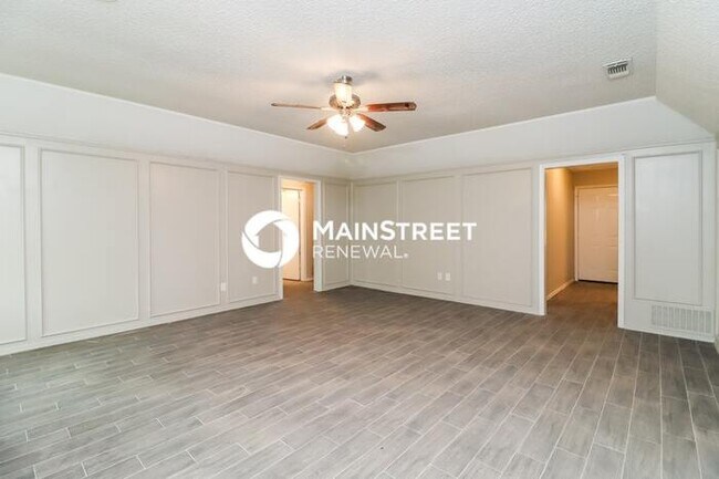 Building Photo - 4 Bedroom Pet-Friendly Home in North Richl...