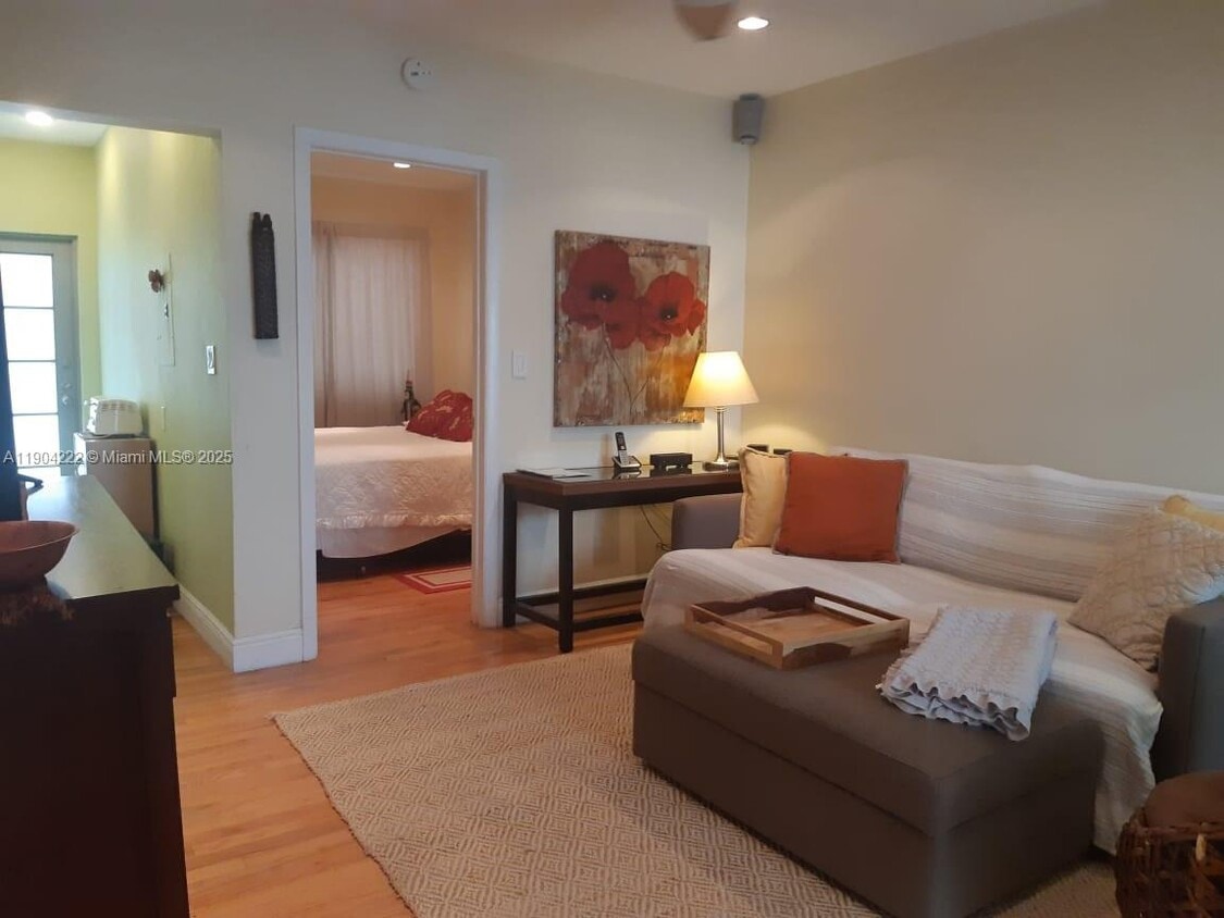 Foto principal - 744 Lenox Ave.