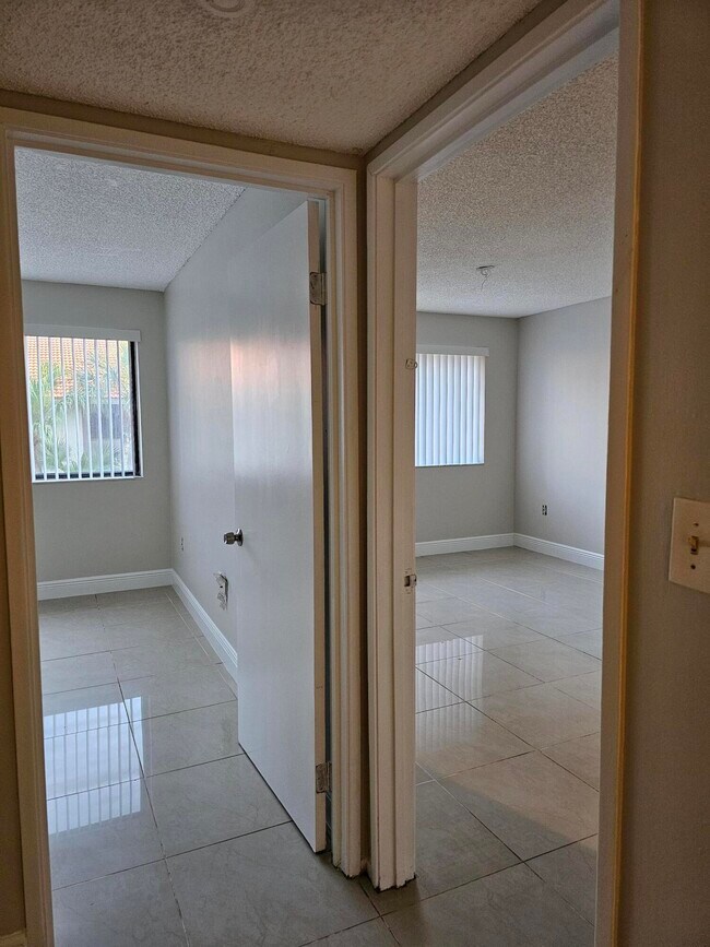 Building Photo - 8455 Coral Lake Way